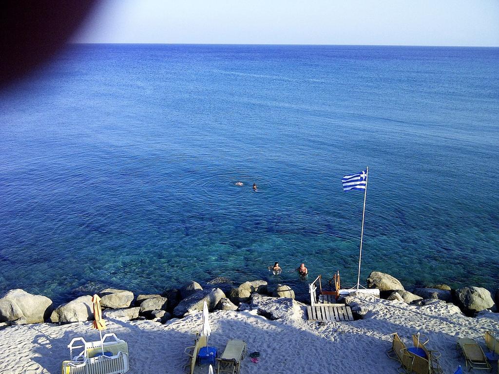 Ladikos Beach 2*